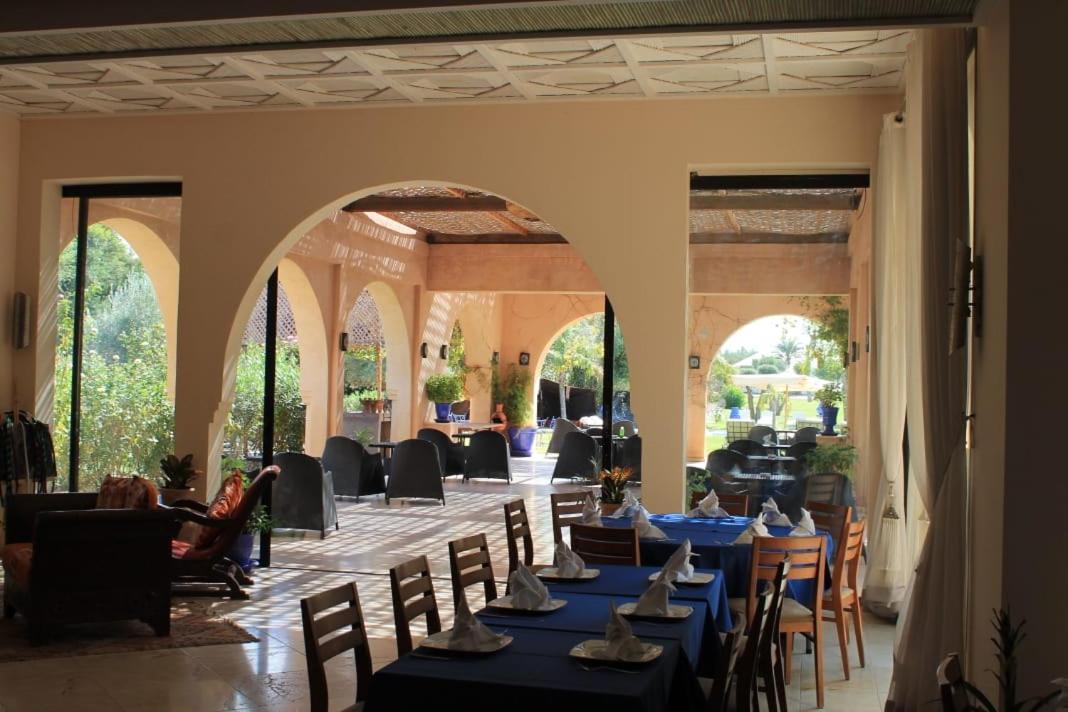 Villa Marco Au Jardin Des Senteurs El Ain Exterior foto